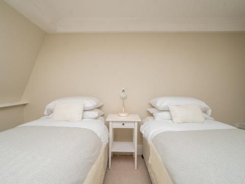 Pass The Keys Spacious 3 Bed Apartment In Prime Central Location