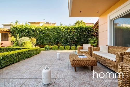 Villa Phoceus Homm Residence With Pool & Garden