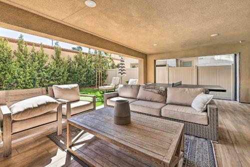 Apartamento Luxe Retreat With Rooftop Less Than Half Mi To Beach!