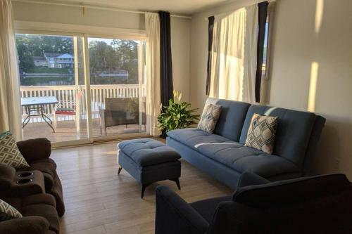 Apartamento Cottage With River Front & Minutes Away From Beach