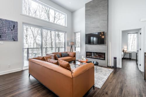 Luxurious Villa Tremblant 4 Bedrooms With Pool Table - B5