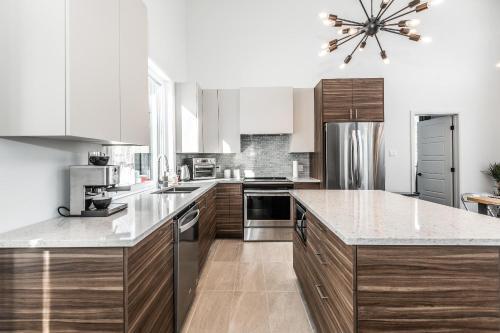 Luxurious Villa Tremblant 4 Bedrooms With Pool Table - B5