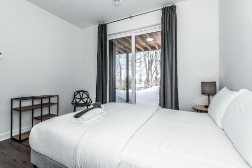 Luxurious Villa Tremblant 4 Bedrooms With Pool Table - B5