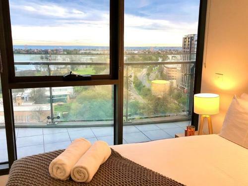 Readyset Apartments At Emerald