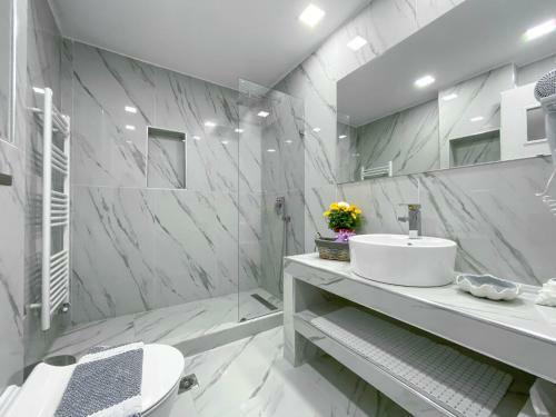 Inviting Villa In Kato Spileo With Private Swimming Pool