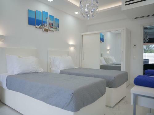 Inviting Villa In Kato Spileo With Private Swimming Pool
