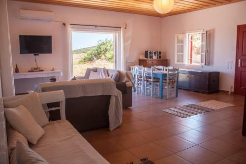 Secluded 3 Br House 5 Mins From Kapsali