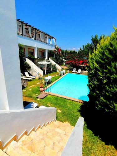 Apartamento Athanasia's Appartment At Rafaella Resort