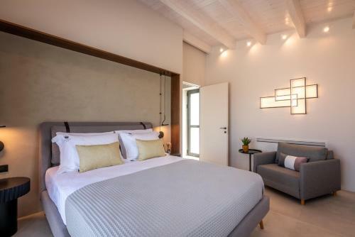 Villas Phos And Kallos