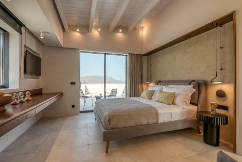Villas Phos And Kallos