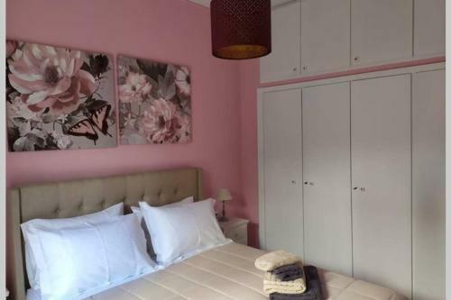 Iris By Amanakis Family