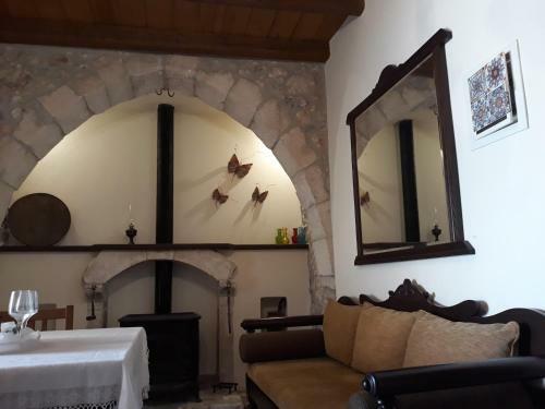 Koutouloufari Cosy Cretan Cottage