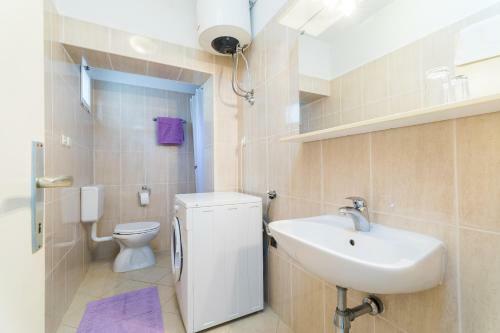 Apartment Kne?e