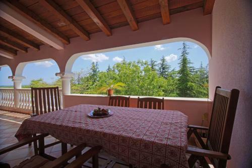 Hostal Aurora Holiday
