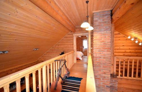 Chalet Mit 7.000 M2 Land Und Wundersch�ne Aussicht