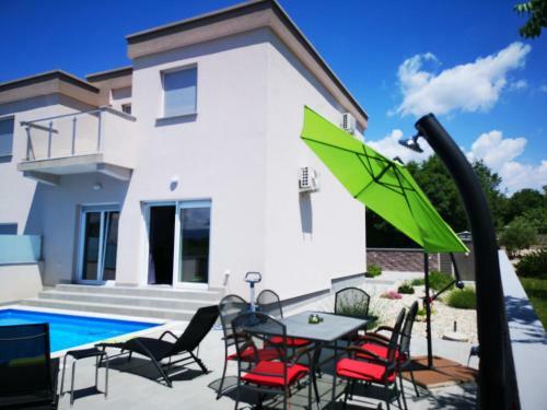 Villa Holiday House "sabine Green"