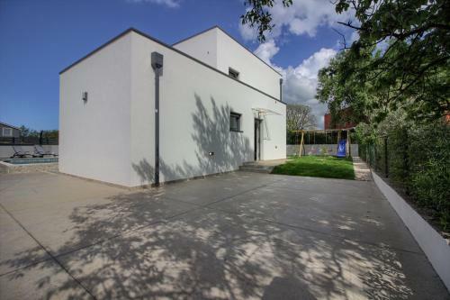 Villa Ema