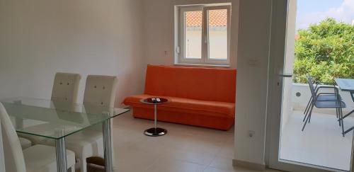 Apartments By The Sea Bilo, Primosten - 14601
