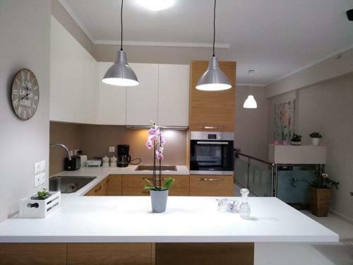 Konstantina Apartment Near The Beach