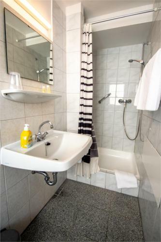 Hotel G�stehaus Am Wei�en Turm