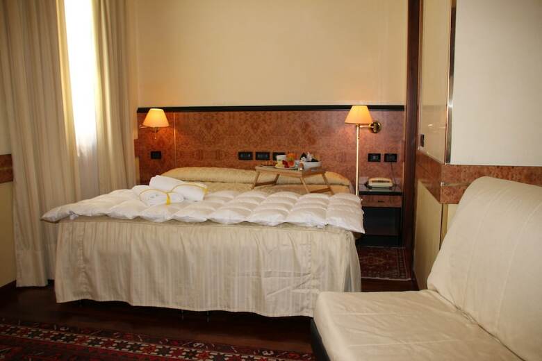 Park Hotel Villa Leon D'oro