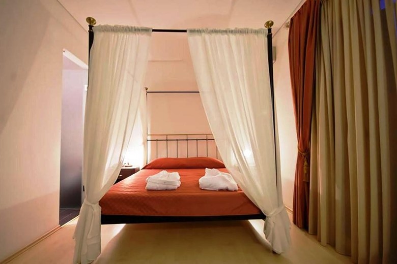 Hotel Aeolis