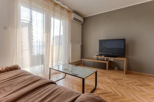 Apartments With Wifi Rijeka - 17401