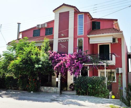 Aparthotel Logan's Beach Hotel
