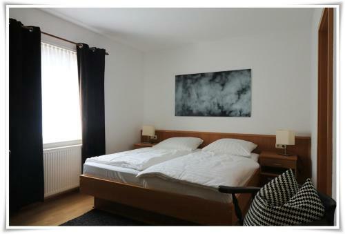 Hostal Messeappartementhaus Bockenem Direkt An Der A7