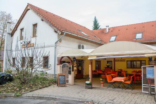 Hostal Turul �tterem �s Panzi�