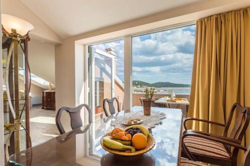 Apartments By The Sea Rogoznica - 17997