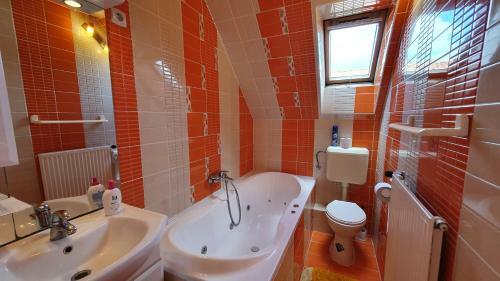 Liget Nyaral�h�z �s Apartman Liget