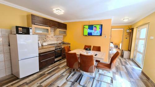 Liget Nyaral�h�z �s Apartman Liget