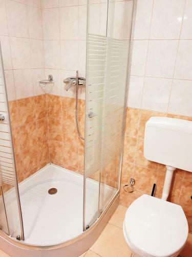 Hostal R�zsalugas Vend�gh�z