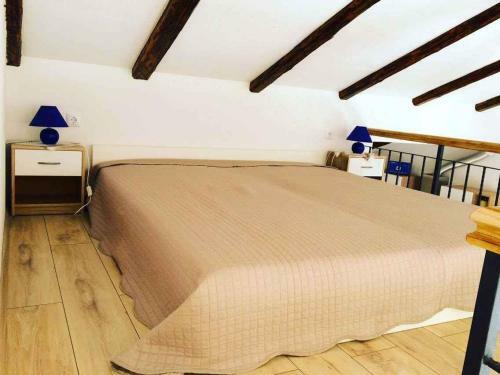 Apartment In Supetarska Draga 35929