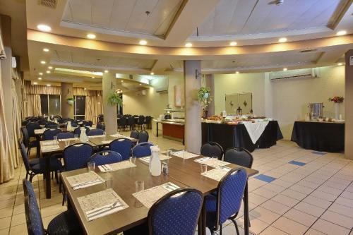 Pearl Of The Valley Hotel