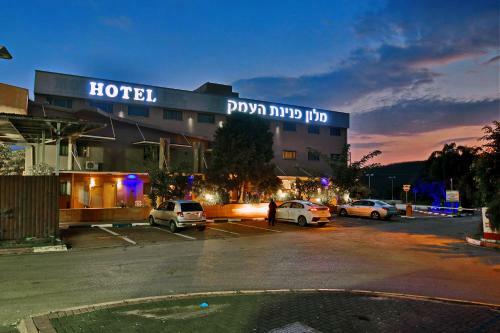 Pearl Of The Valley Hotel