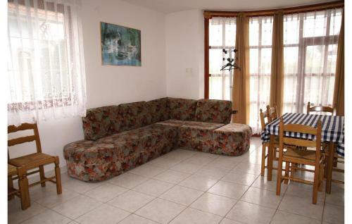 Holiday Home D�zsa Utca-balatonm�riaf�rd�