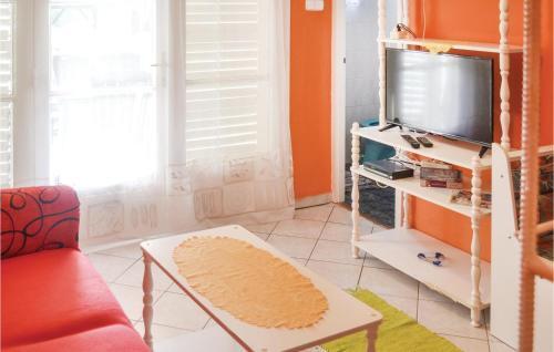 Holiday Home Vilma Utca-balatonm�riaf�rd�