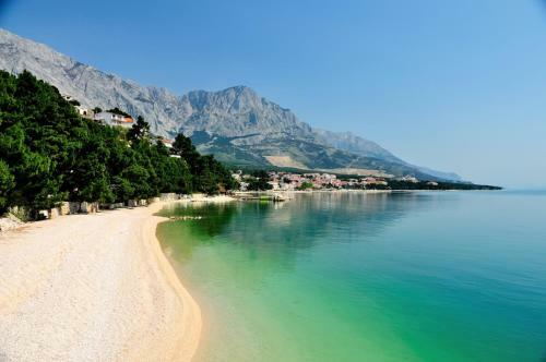 Studio Apartment In Tucepi With Air Conditioning, Wifi, Washing Machine 202-2