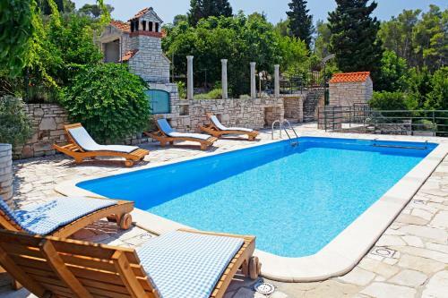 Unique Seaside Villa With Pool