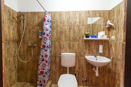 Hostal Airport K�roly Centr�l