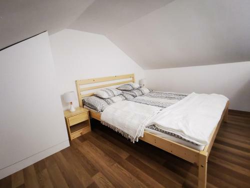 Vali N�ni Kif?zde �s Apartman