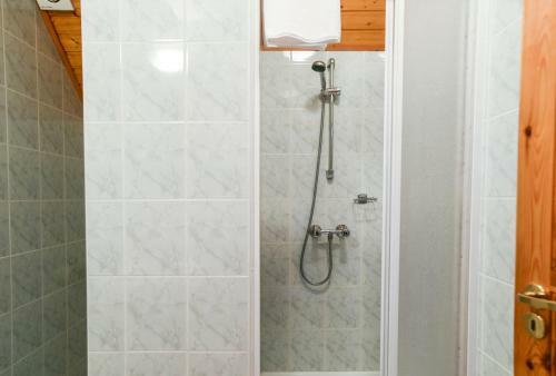Gy?rfi Apartmanh�z Zam�rdi