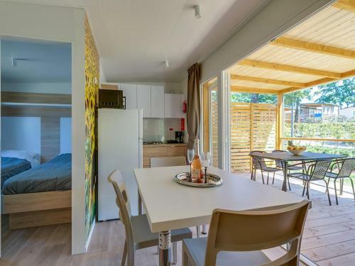 Hostal Adriamar Mobile Homes In Camping Park Umag