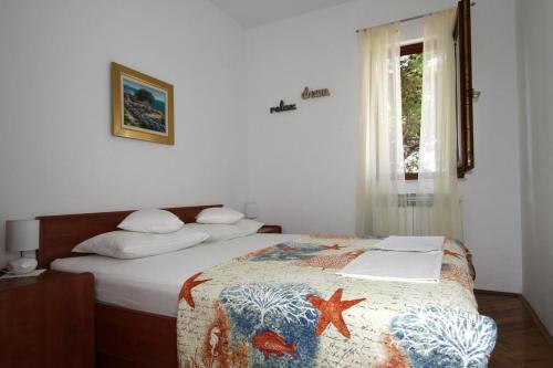 Apartments By The Sea Trogir - 11895