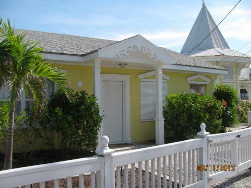 Hotel Queens Gate Resort