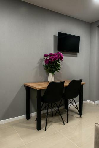 ??????????? 1605/1 ? ?? Grand Family Apartments