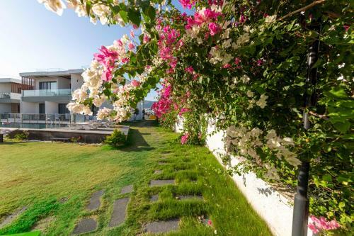 Modern Apartment Near Beach With Central Location In Bodrum