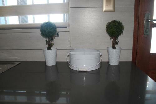 Apartamento Cozy, Modern Luxury Cottage - Peaceful Charm Wifi!